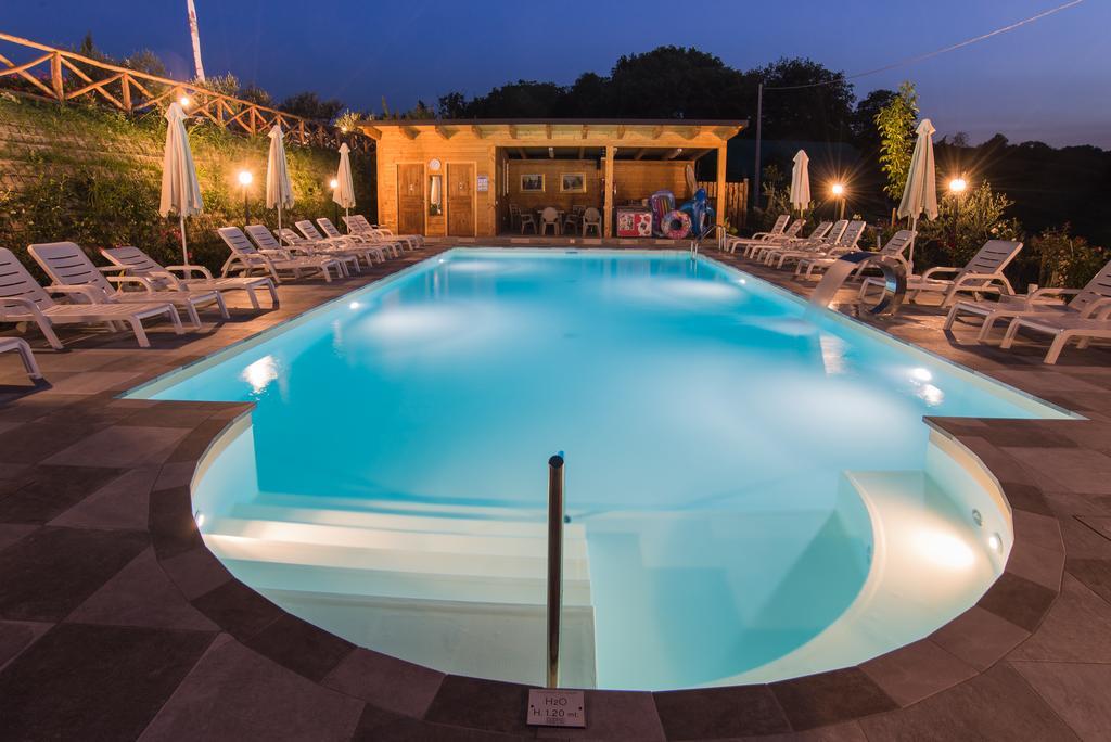 Agriturismo Ca' Maggio Sasso Feltrio Kamer foto
